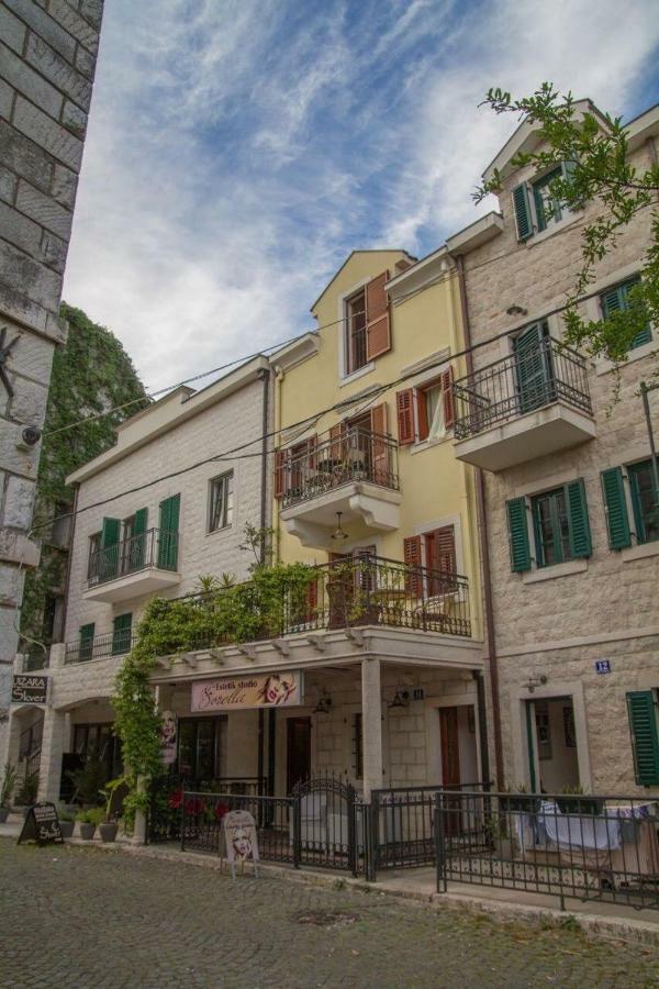 Apartmani Skver Sanja Herceg Novi Exteriör bild