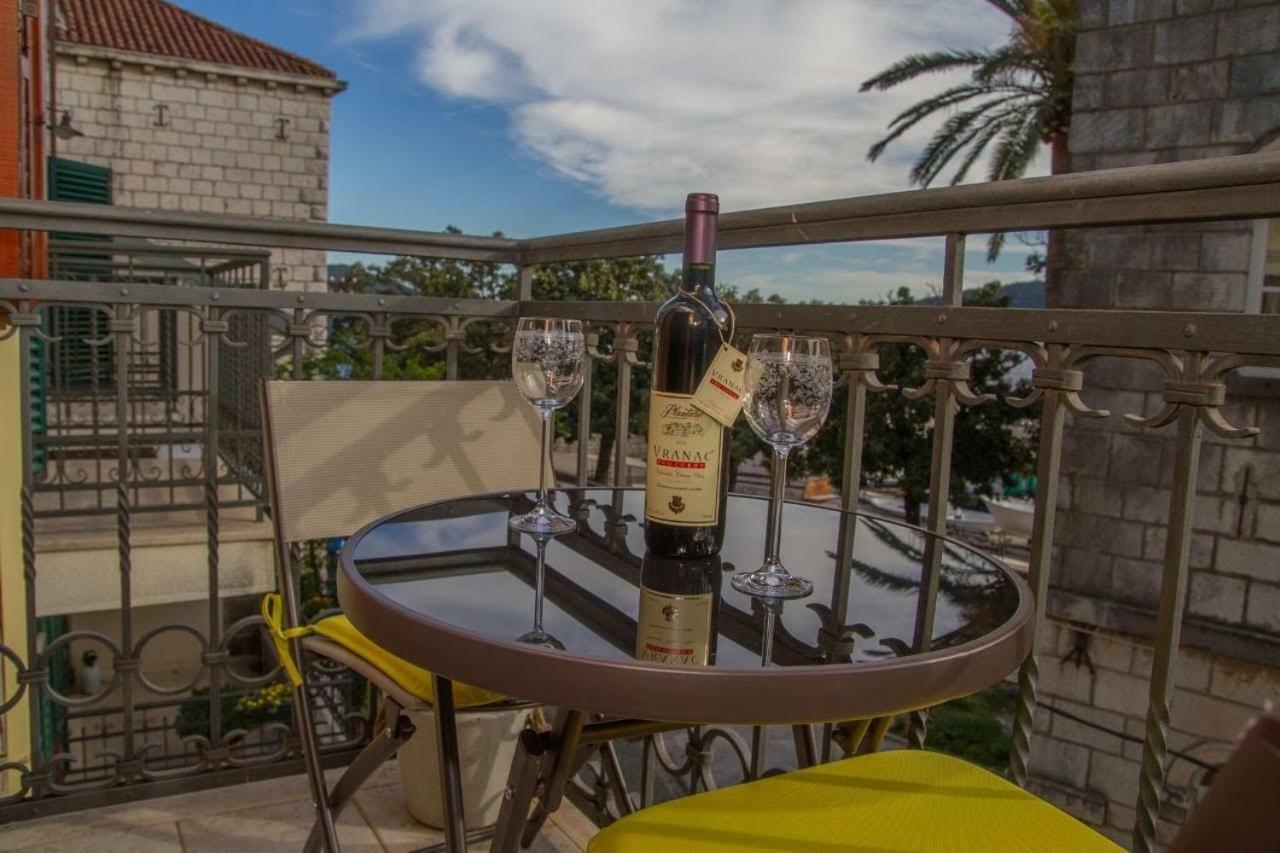 Apartmani Skver Sanja Herceg Novi Exteriör bild