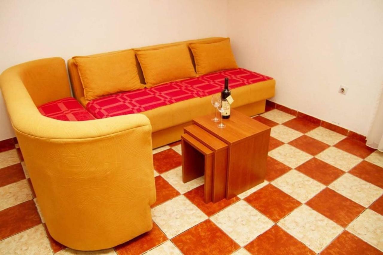 Apartmani Skver Sanja Herceg Novi Exteriör bild